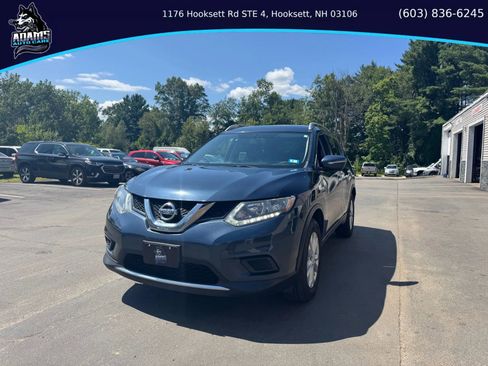 Used 2015 Nissan Rogue SV image 3