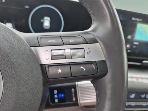 Certified 2024 Hyundai Kona Limited AWD/4WD image 33