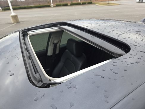 Used 2022 Honda Civic Touring image 4