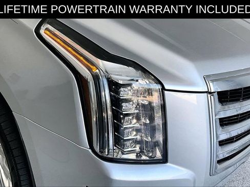 Used 2020 Cadillac Escalade Luxury AWD/4WD image 41