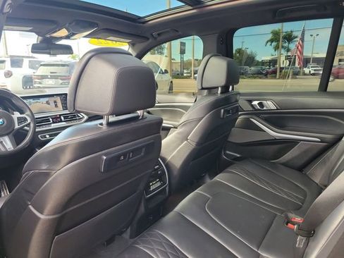Used 2022 BMW X5 M50i w/ Premium Package image 15