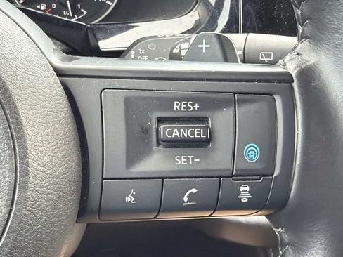 Used 2024 Nissan Pathfinder SV AWD/4WD image 24
