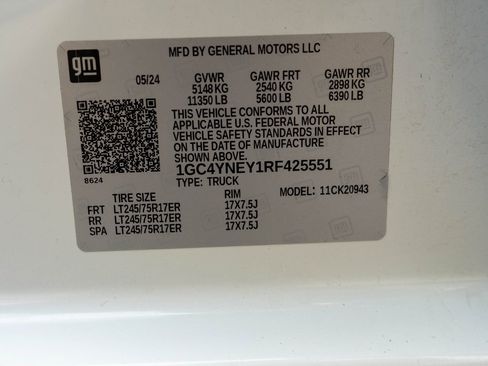 Used 2024 Chevrolet Silverado 2500 LT image 34