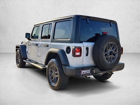 Used 2024 Jeep Wrangler Unlimited Sport AWD/4WD image 8