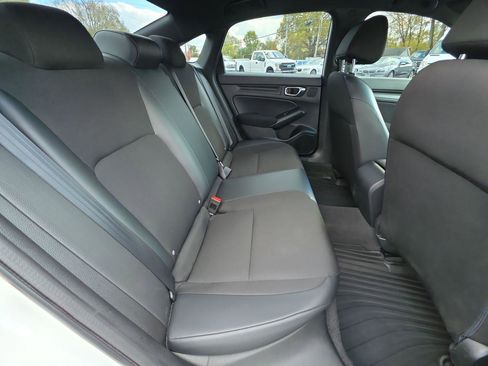 Used 2022 Honda Civic Sport image 7