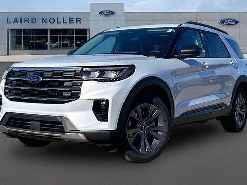 New 2026 Ford Explorer Active w/ Active Comfort Package image 1