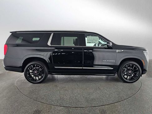 New 2026 GMC Yukon XL Elevation w/ Elevation Premium Package AWD/4WD image 2
