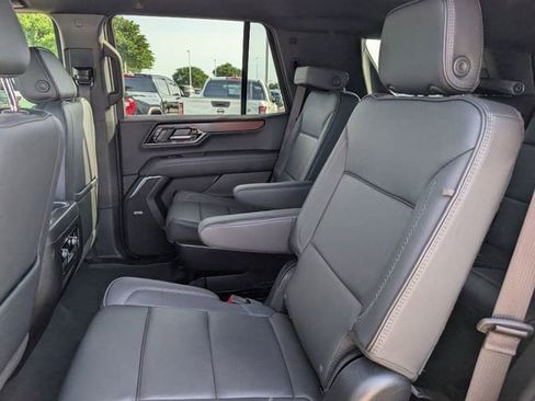 Certified 2025 GMC Yukon Denali AWD/4WD image 25