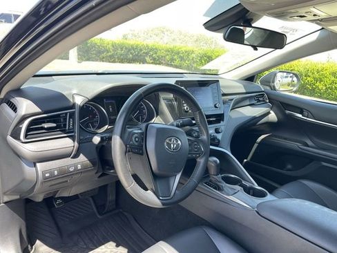Used 2021 Toyota Camry SE FWD image 10