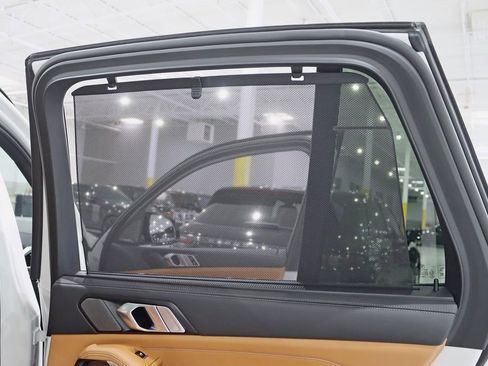 Used 2026 BMW X5 M60i image 41