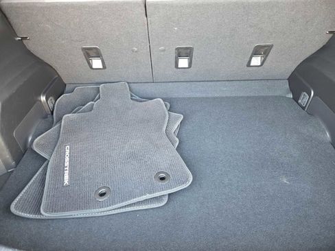 Used 2024 Subaru Crosstrek 2.0i image 33