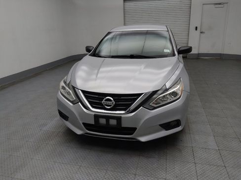 Used 2016 Nissan Altima 2.5 SV image 15