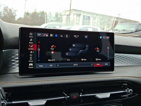 New 2025 Alfa Romeo Tonale image 13