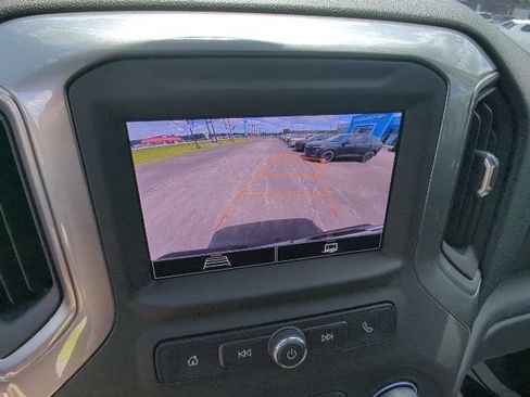Used 2025 Chevrolet Silverado 1500 Custom Trail Boss w/ Dark Appearance Package AWD/4WD image 19