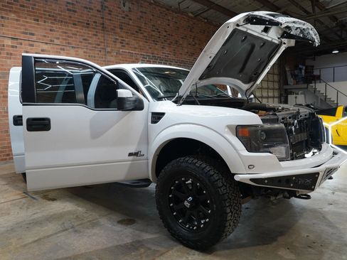 Used 2014 Ford F150 Raptor w/ Equipment Group 801A Luxury image 30