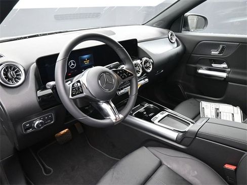 New 2025 Mercedes-Benz GLA 250 image 18