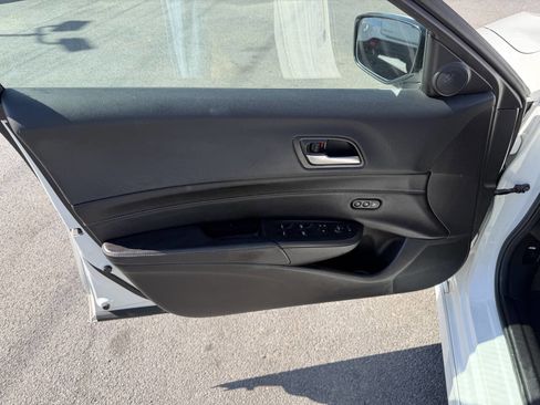 Used 2019 Acura ILX FWD image 12