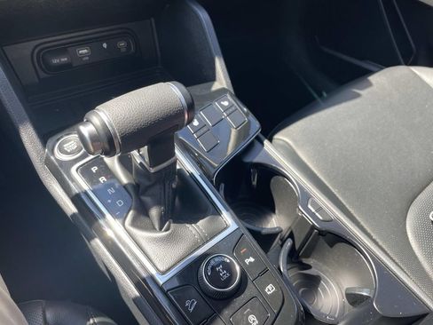 Used 2024 Kia Sportage EX AWD/4WD image 25