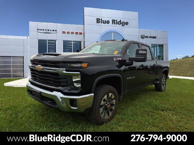 Used 2024 Chevrolet Silverado 2500 LT AWD/4WD image 1