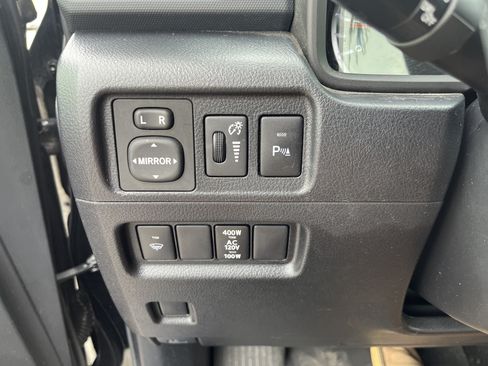 Used 2016 Toyota 4Runner Limited AWD/4WD image 25