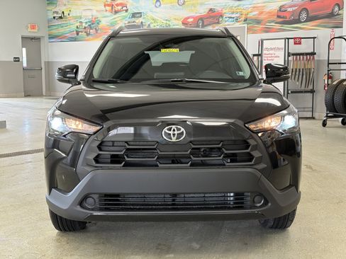 New 2026 Toyota Corolla Cross LE AWD/4WD image 7