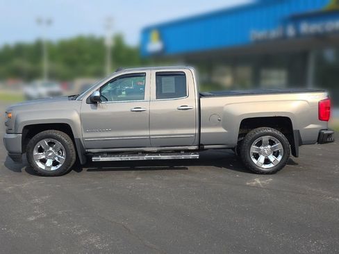Used 2017 Chevrolet Silverado 1500 LTZ Z71 w/ LTZ Plus Package AWD/4WD image 3