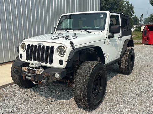 Used 2012 Jeep Wrangler Sport w/ Connectivity Group AWD/4WD image 11