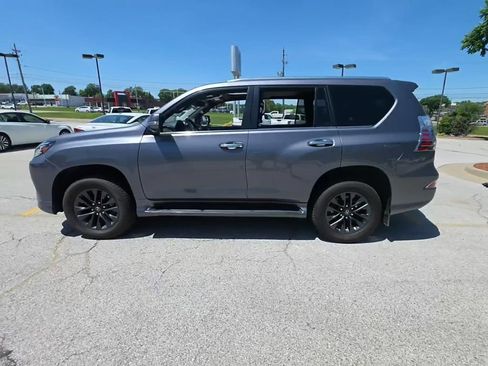 Used 2023 Lexus GX 460 Premium w/ Premium Package AWD/4WD image 2