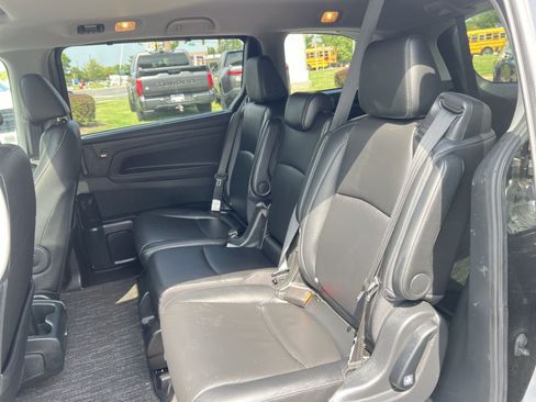 Used 2023 Honda Odyssey EX-L image 24