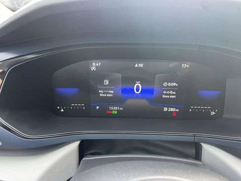 Certified 2023 Volkswagen Taos SE FWD image 22