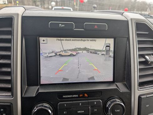 Used 2017 Ford F150 Lariat image 16