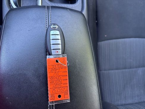 Used 2024 Nissan Sentra SV FWD image 18