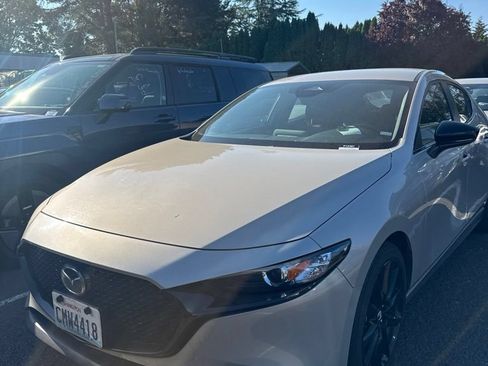 Used 2024 MAZDA MAZDA3 s FWD image 1