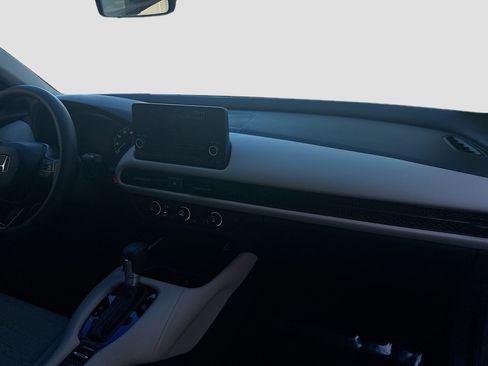 Used 2025 Honda HR-V LX image 29