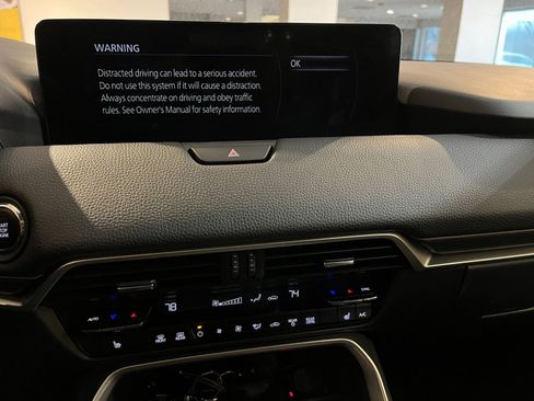 Used 2025 MAZDA CX-70 3.3 Turbo w/ Preferred Package image 21