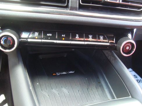 Used 2025 Chevrolet Equinox EV RS image 18