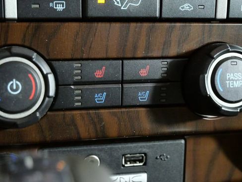 Used 2012 Ford F150 Lariat w/ Lariat Chrome Pkg AWD/4WD image 21