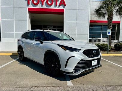 New 2026 Toyota Highlander XSE