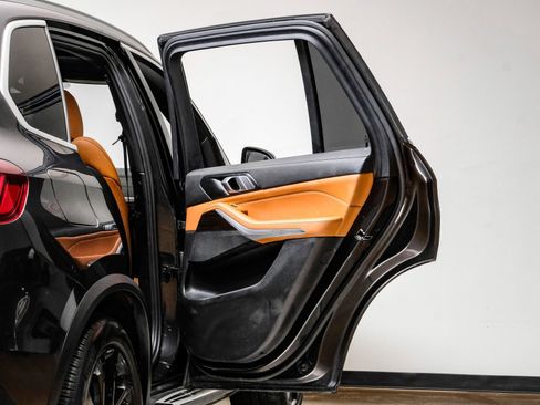 Used 2023 BMW X5 sDrive40i image 50