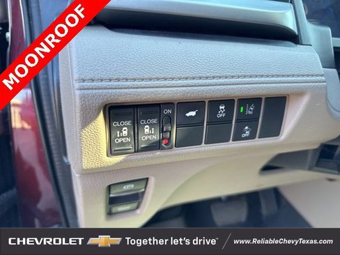 Used 2018 Honda Odyssey EX-L image 22