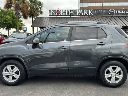 Used 2020 Chevrolet Trax LT image 5