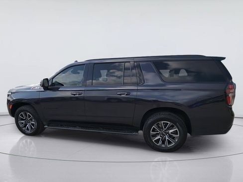 Used 2023 Chevrolet Suburban Z71 w/ Luxury Package AWD/4WD image 6