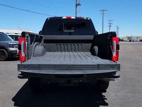 Used 2024 Ford F250 Platinum w/ FX4 Off-Road Package AWD/4WD image 19