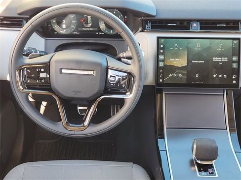 Used 2025 Land Rover Range Rover Velar Dynamic SE image 25