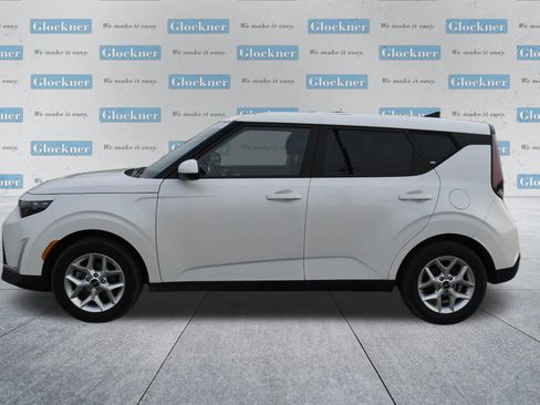 Used 2024 Kia Soul LX w/ Option Group 015 FWD image 10