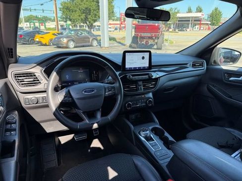 Used 2024 Ford Escape ST-Line AWD/4WD image 25