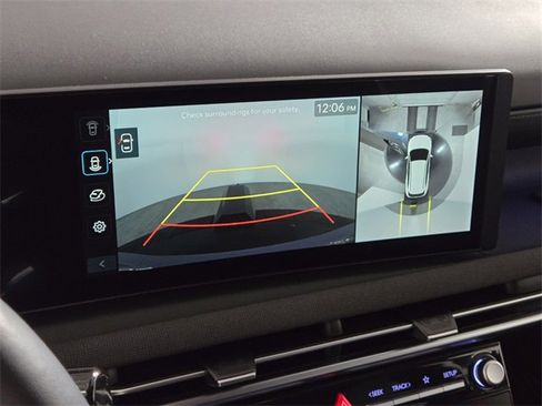 Used 2025 Hyundai Tucson Limited image 36