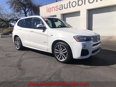 Used 2017 BMW X3 xDrive28i AWD/4WD image 2