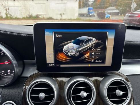 Used 2015 Mercedes-Benz C 400 4MATIC image 26