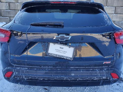 Used 2024 Chevrolet Trax RS w/ Sunroof Package image 15